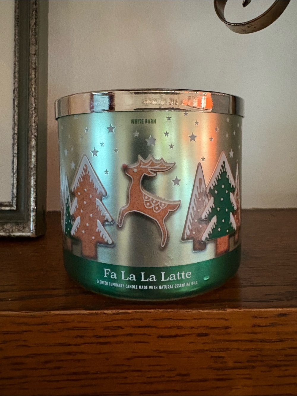 White Barn Fa La La Latte Holiday White 3 Wick Candle NEW